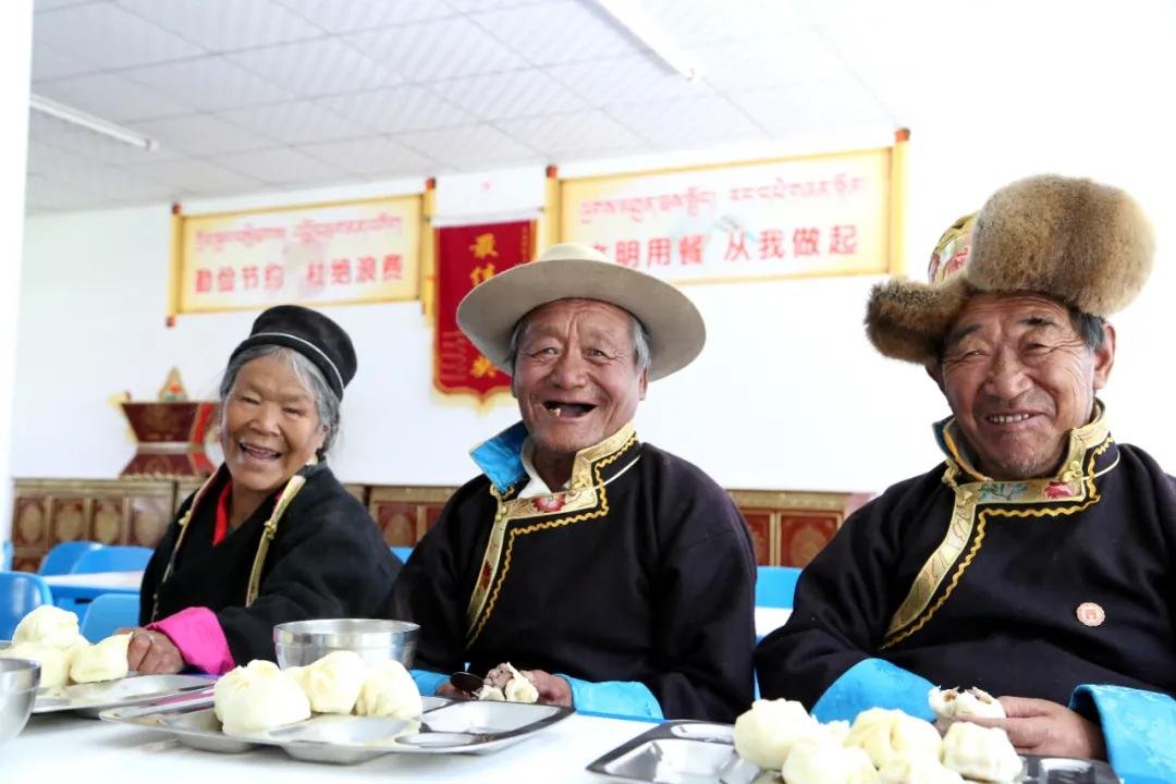 西藏林芝地区林芝县布久乡敬