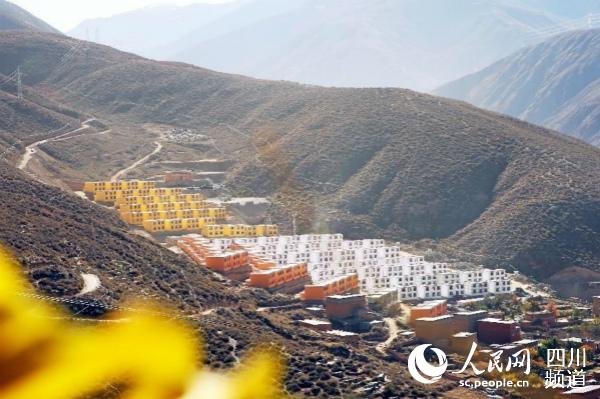 四川省甘孜州巴塘县中心敬老