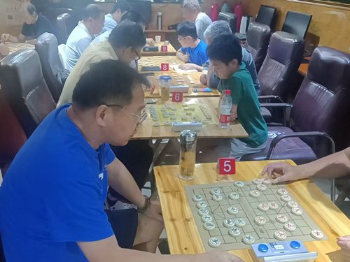 海南省定安县龙州乡敬老院