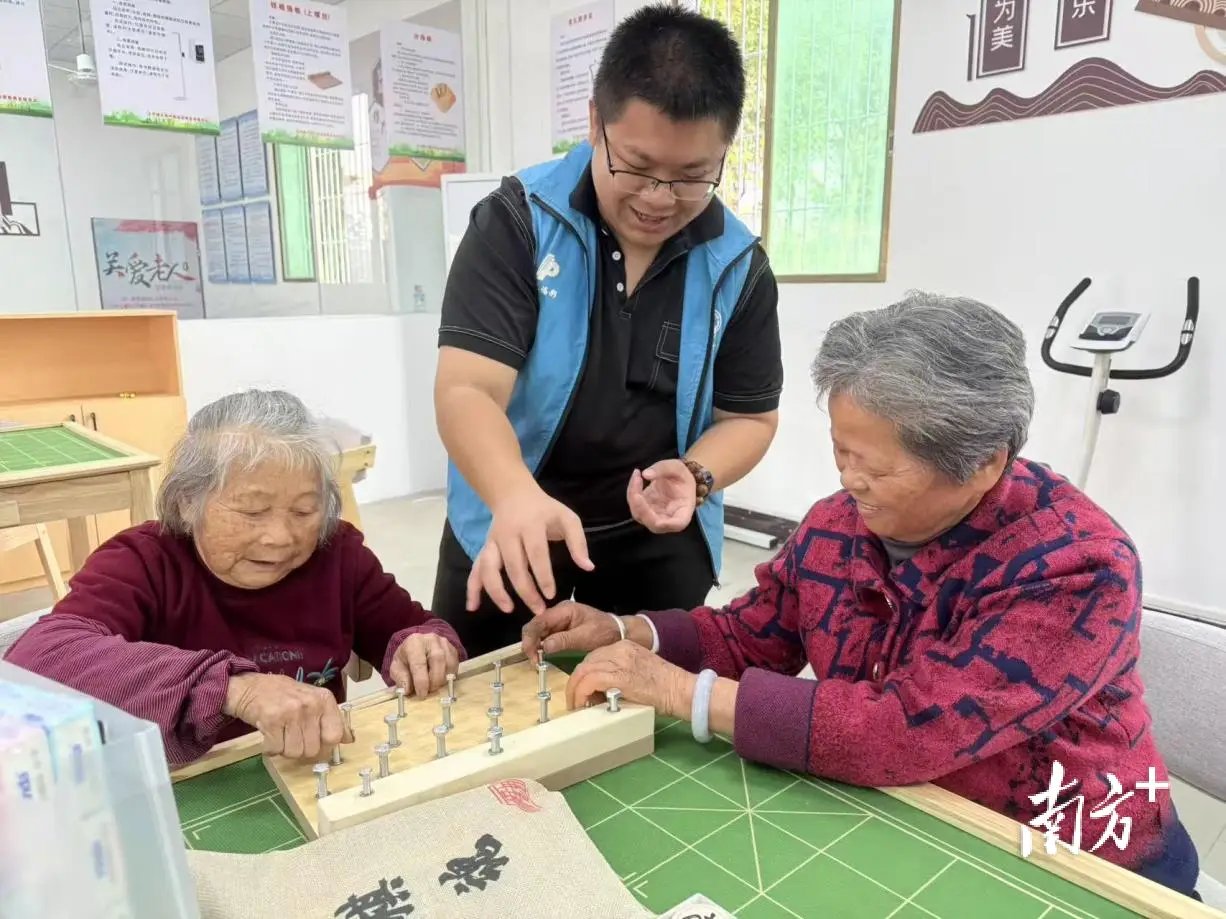 浙江省宁波市象山县石浦镇凤凰社区居家养老服务中心