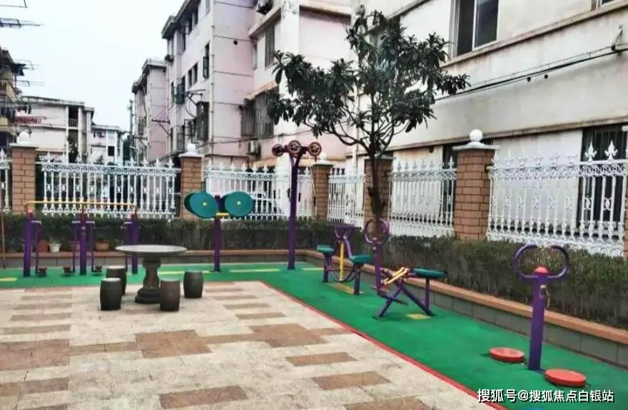 上海市宝山区月浦镇盛桥敬老院