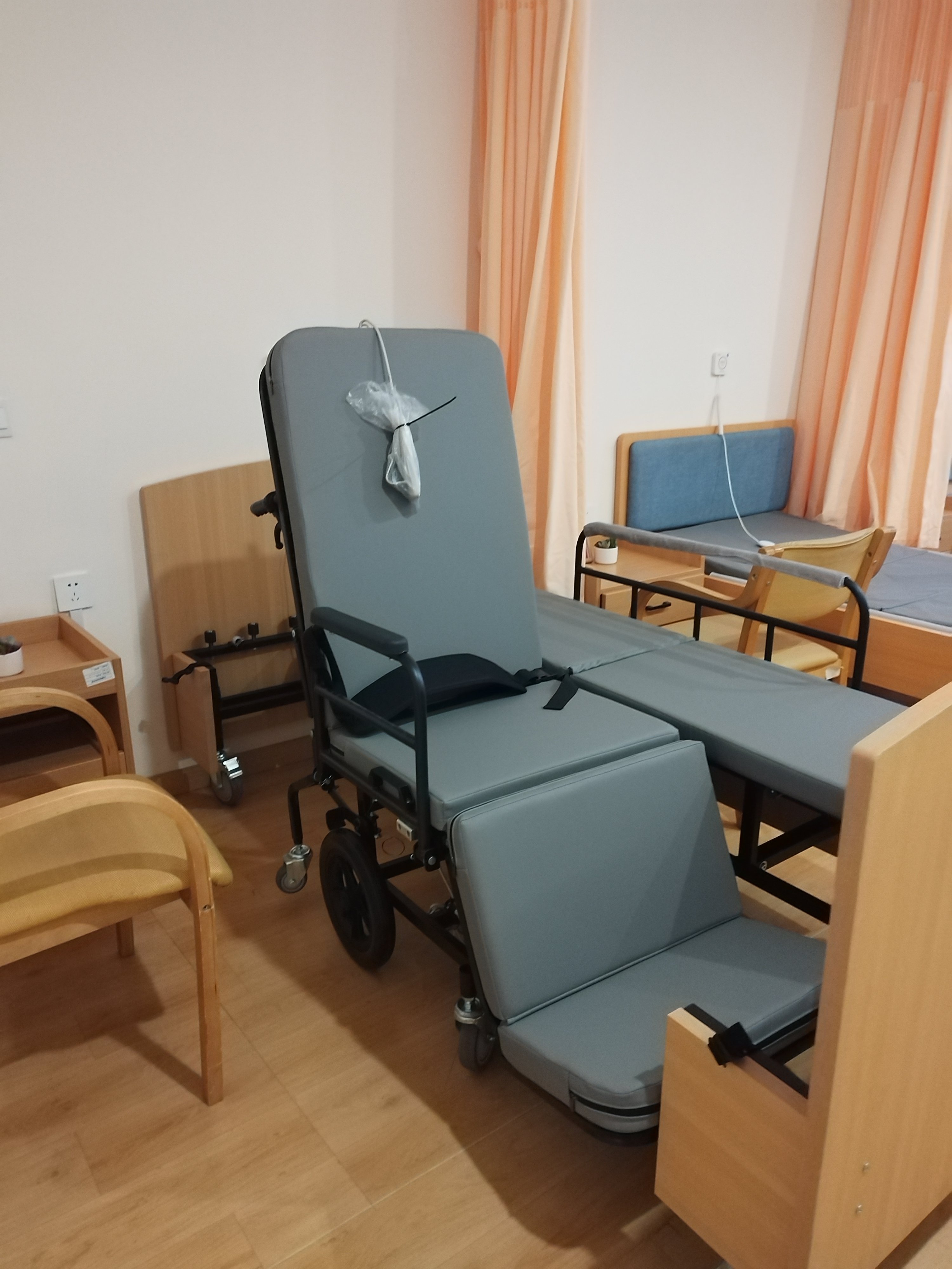 温静阁养老院