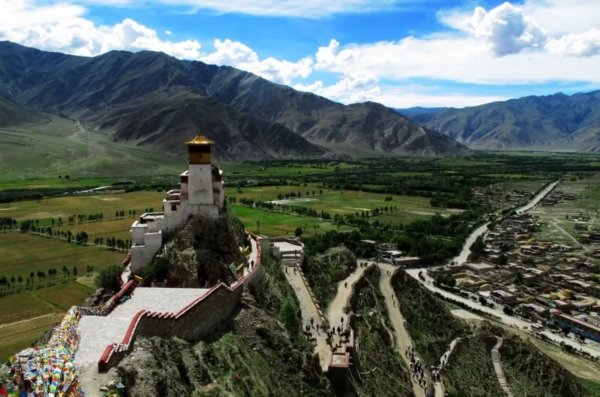 西藏山南地区洛扎县敬老院