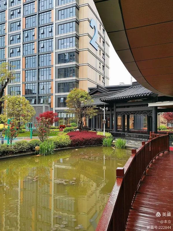 上海市浦东新区由由外设服务区