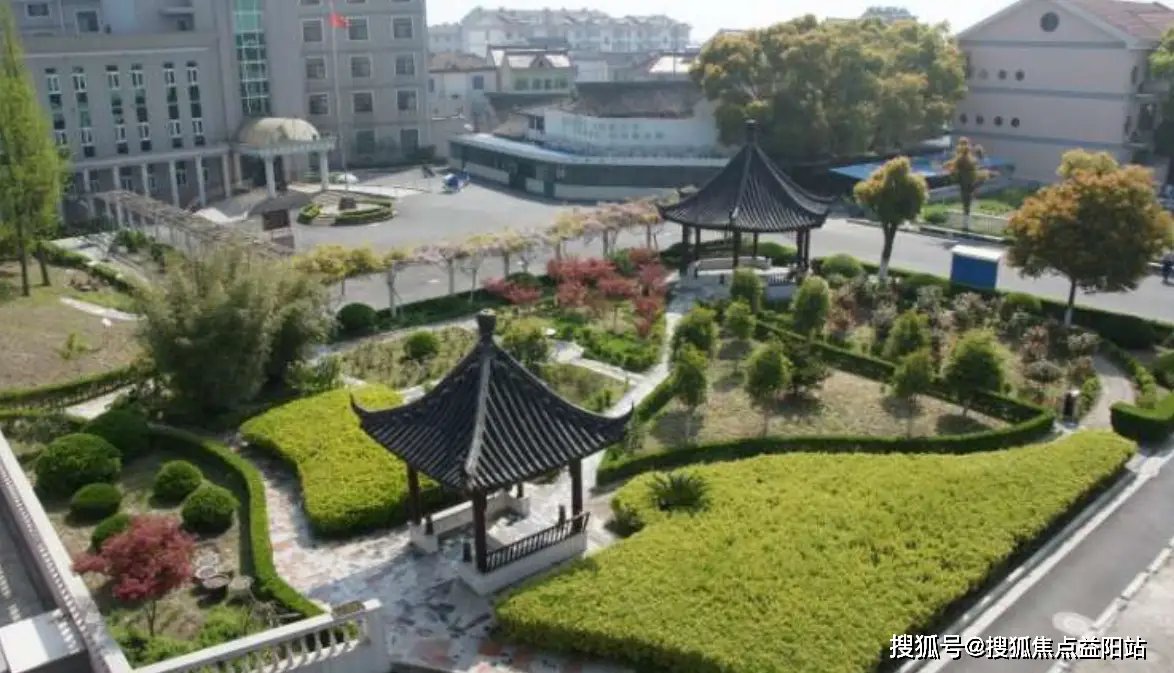 上海市闵行区银色港湾福利院