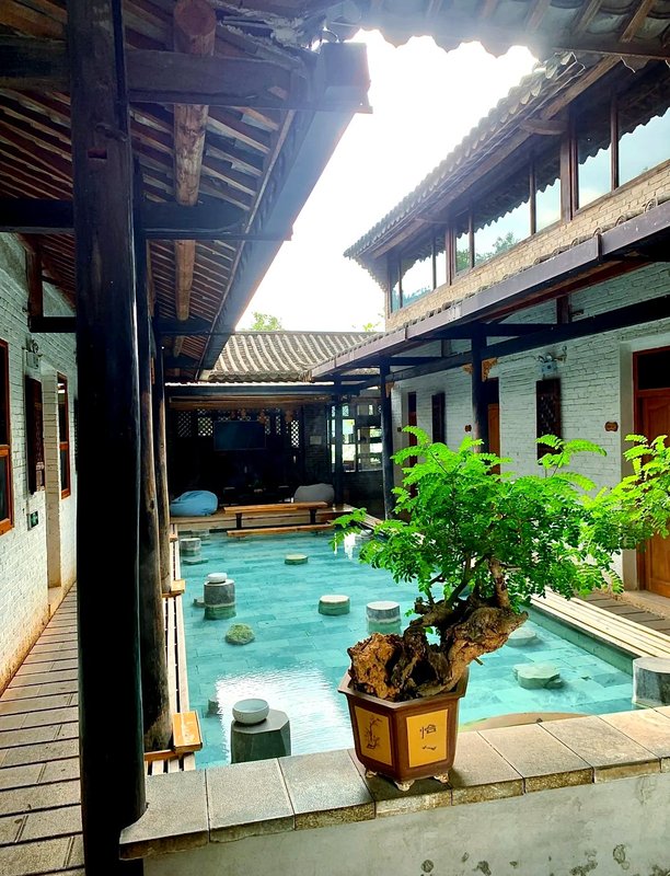 郑州管城回族区青龙山温泉疗