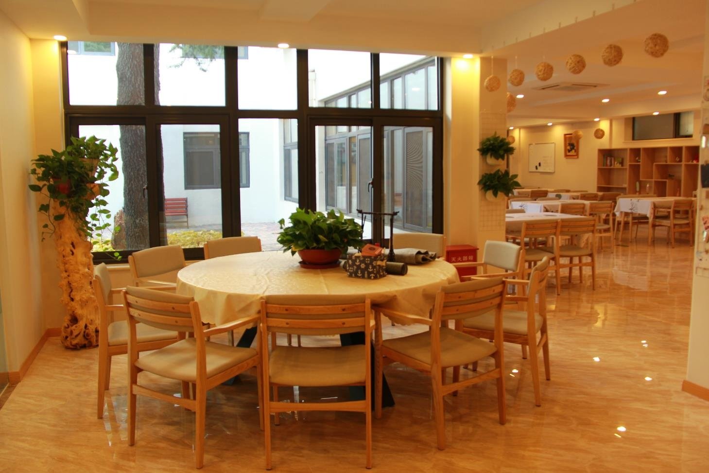 北石山头村幸福餐桌