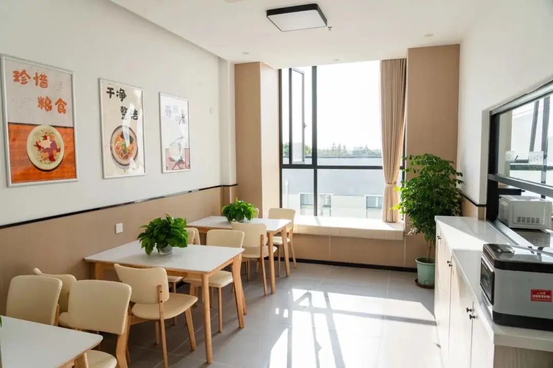 鲸园街道古岭社区老年人日间照料中心