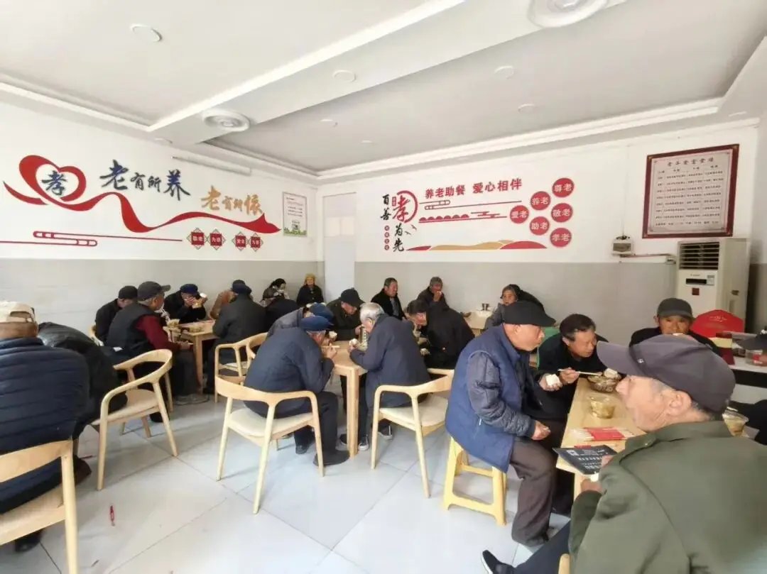 东柳村幸福食堂