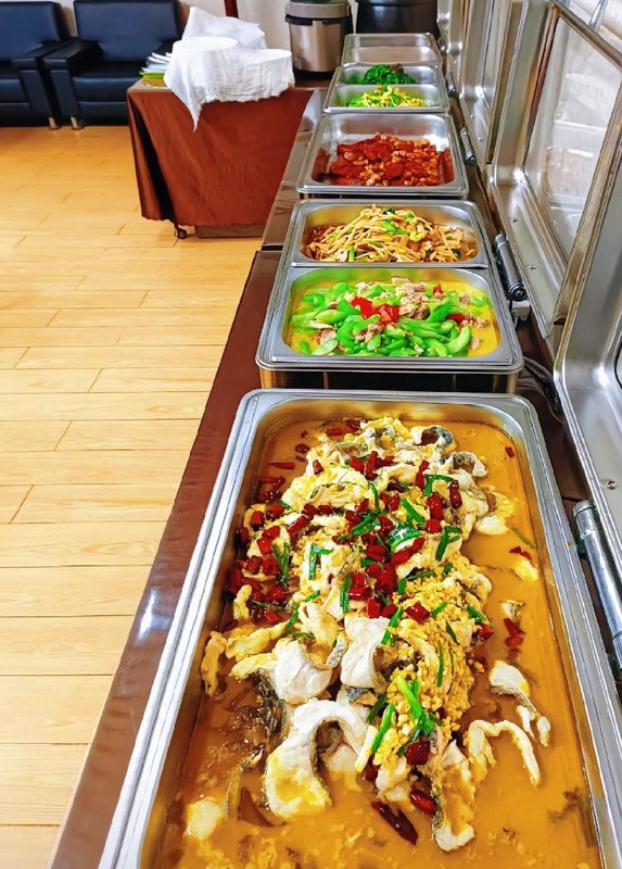 成山四村暖心食堂