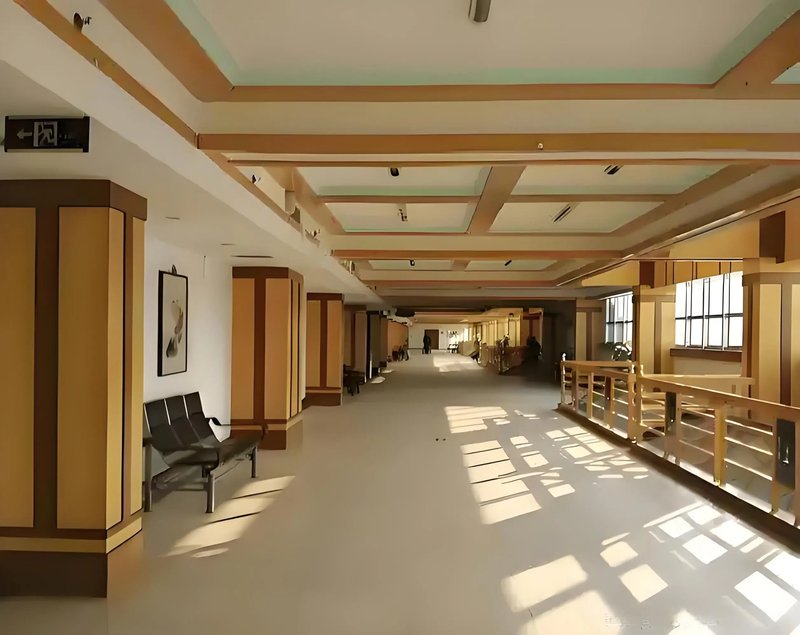 鸿运来养老院