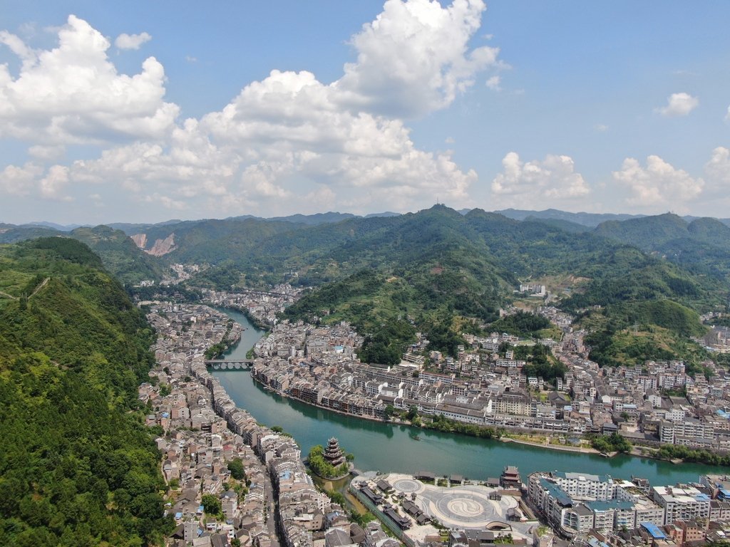 贵州省遵义市仁怀市鲁班镇敬老院